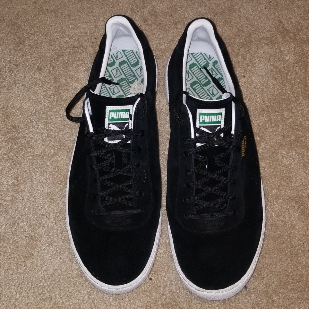 Puma Black Star Tennis Shoes